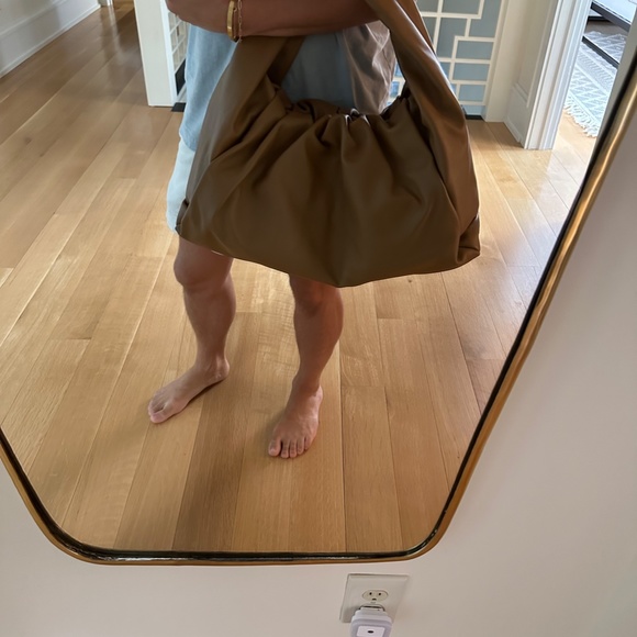 Bottega Veneta "The Pouch" BNWT - Picture 6 of 9